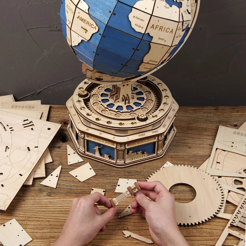 Globe Earth 567pcs Wooden Puzzle